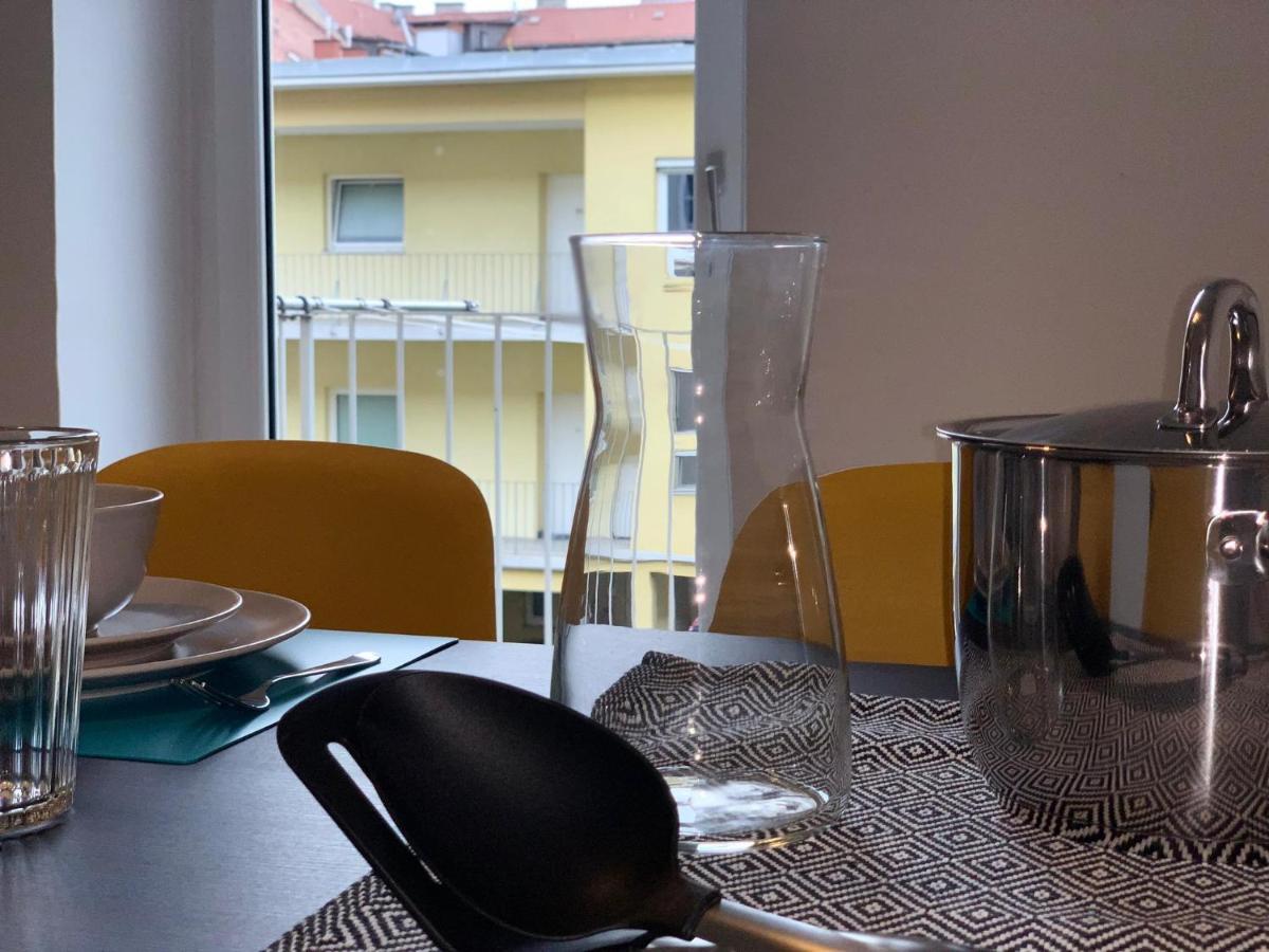 Contemporary City Apartment - By Nahuen Suites Graz Exterior photo